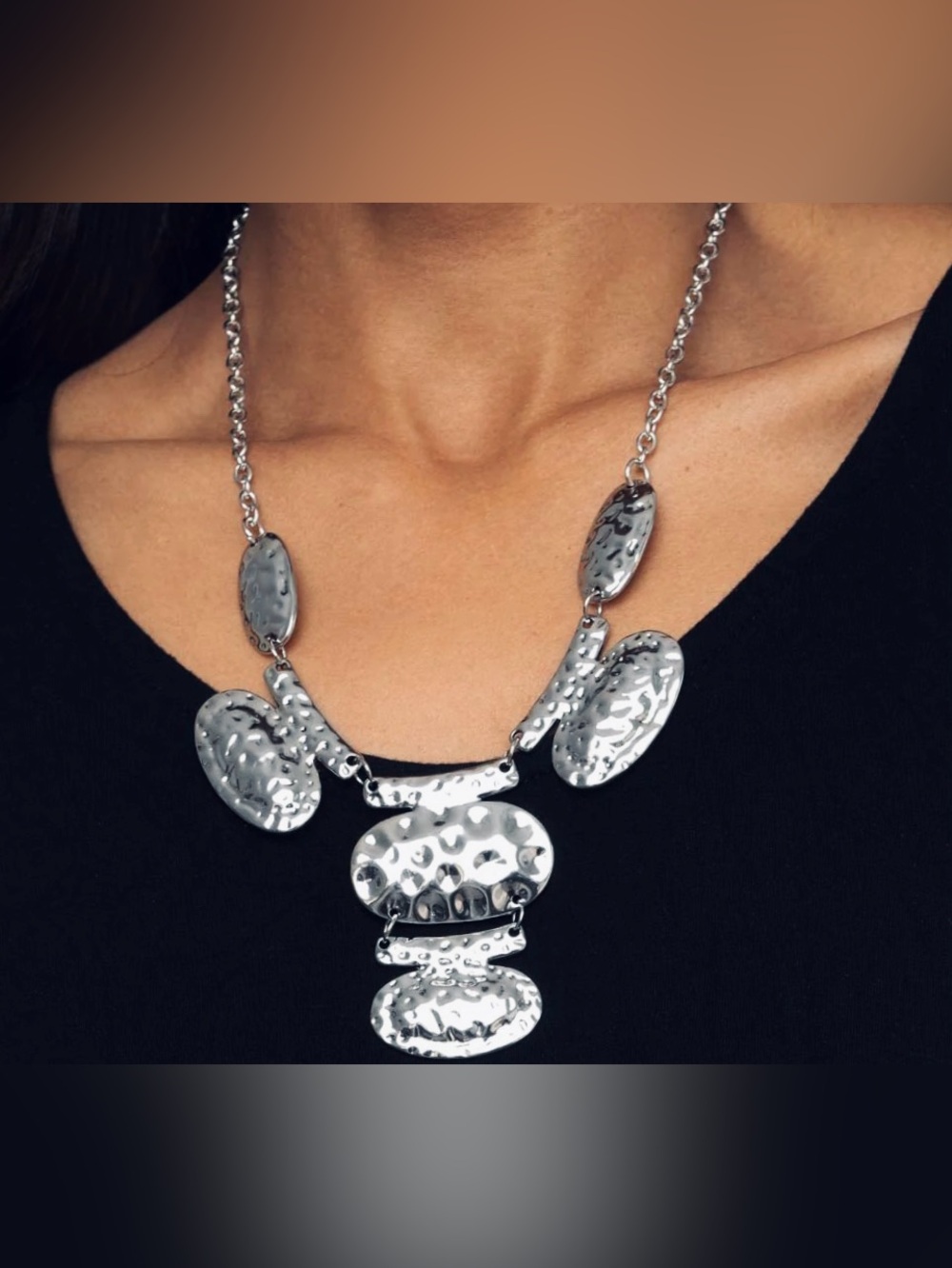 Hammered Silver (G. Relic) Necklace & Earrings set🩶